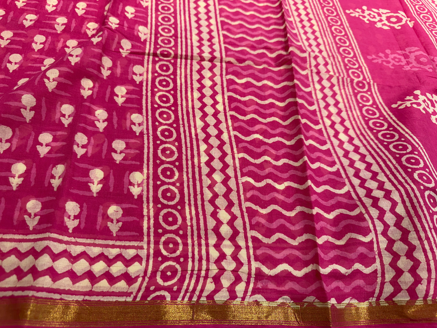 Pure Cotton Block Print With Zari Border Dn-5429