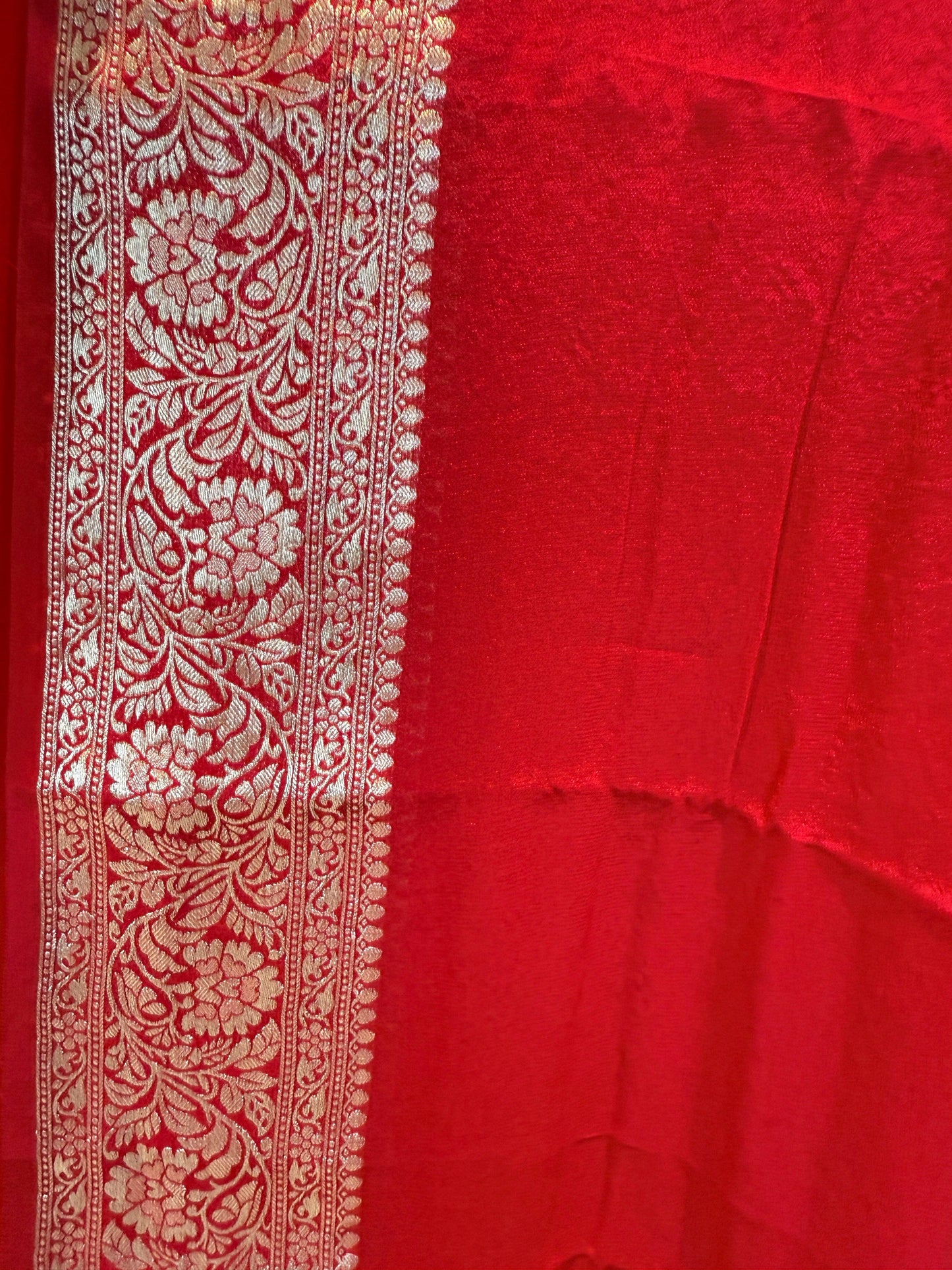 Magenta Chinon Self Zari Saree