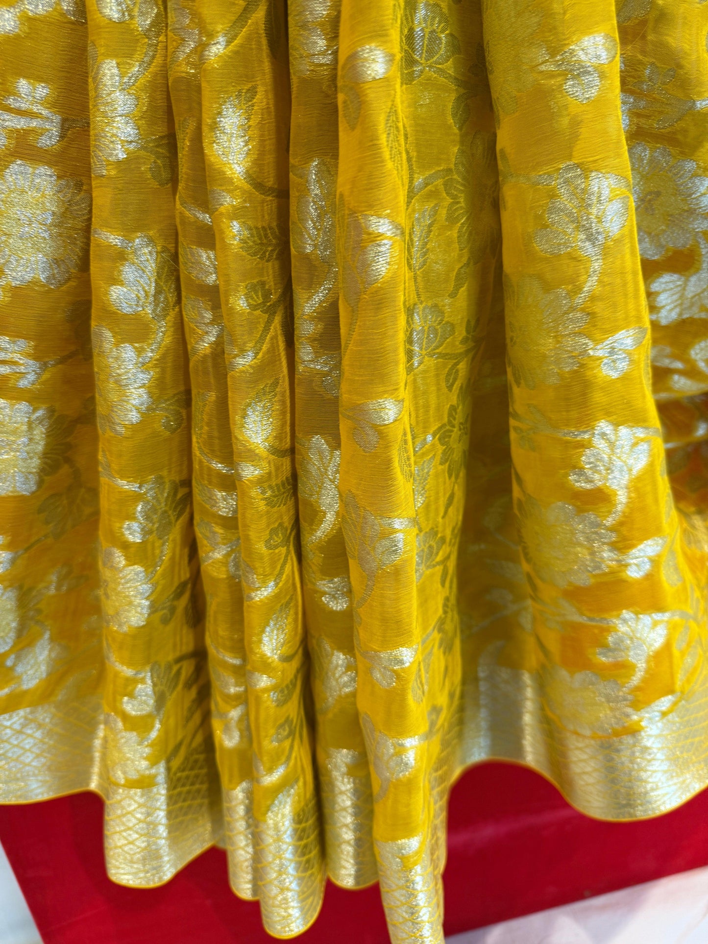 Yellow Georgette Chiffon Zari Saree