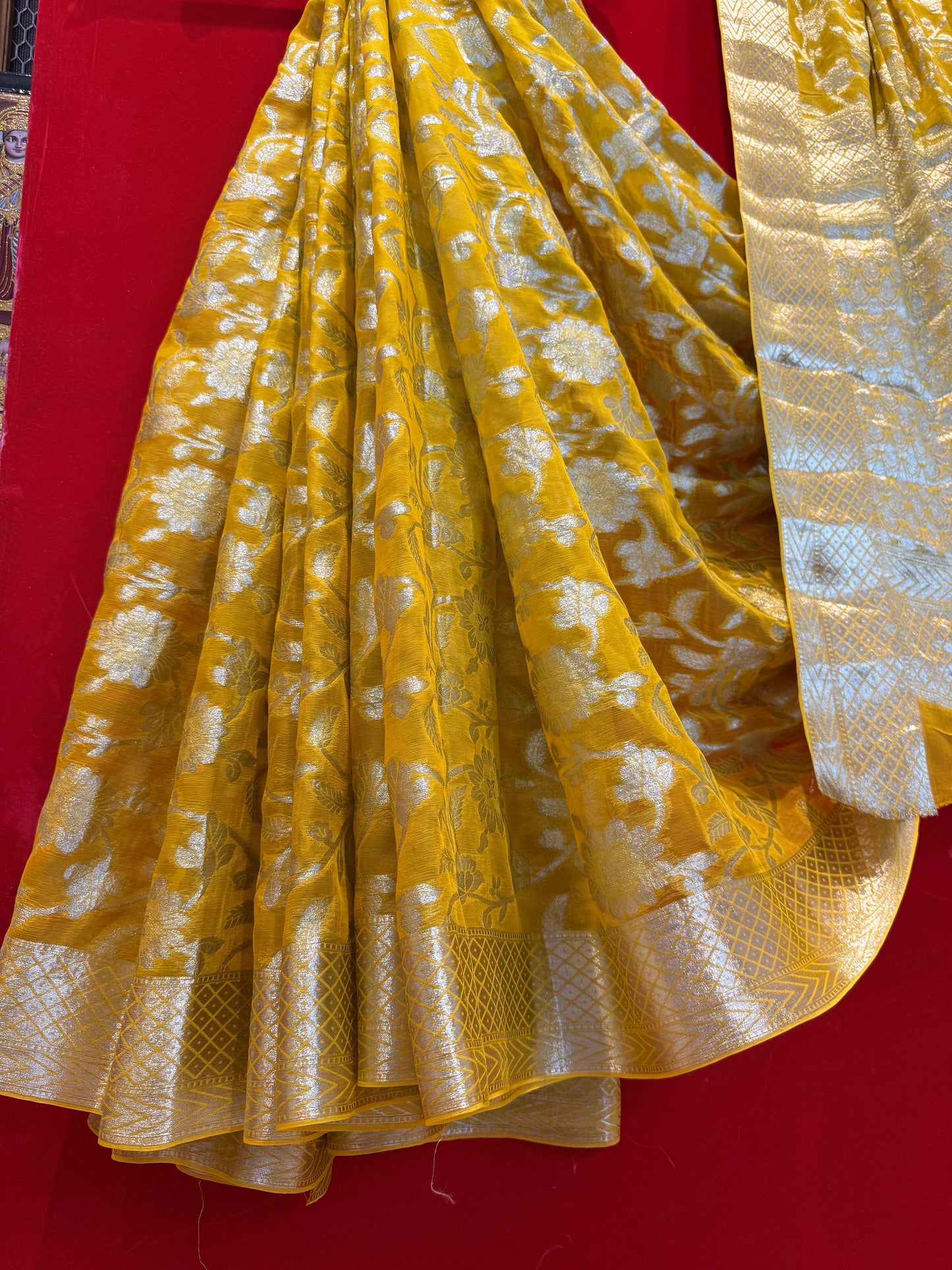 Yellow Georgette Chiffon Zari Saree